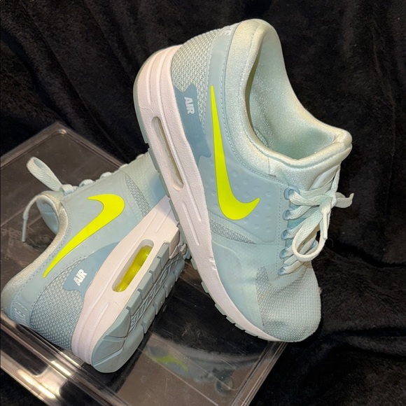 Blue Athletic Sneakers with Breathable Mesh - Picture 9 of 12